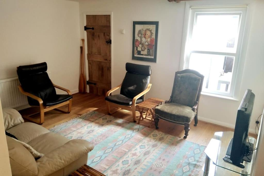 Welcoming Cottage In Chichester Near City Centre Zewnętrze zdjęcie