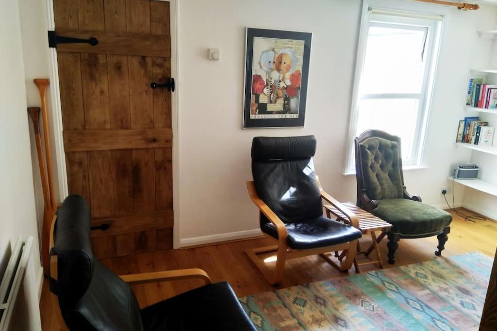 Welcoming Cottage In Chichester Near City Centre Zewnętrze zdjęcie