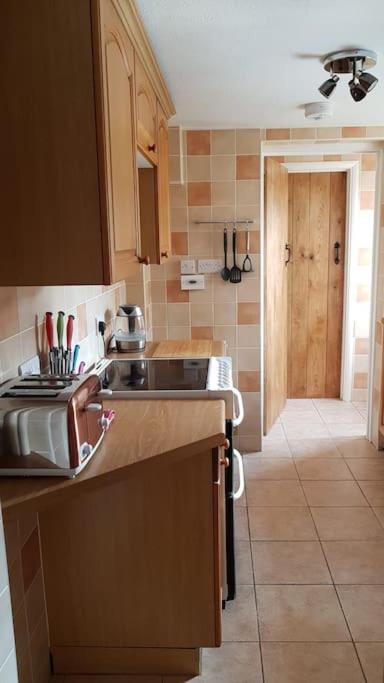 Welcoming Cottage In Chichester Near City Centre Zewnętrze zdjęcie