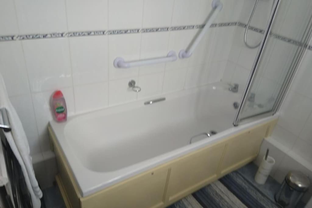 Welcoming Cottage In Chichester Near City Centre Zewnętrze zdjęcie